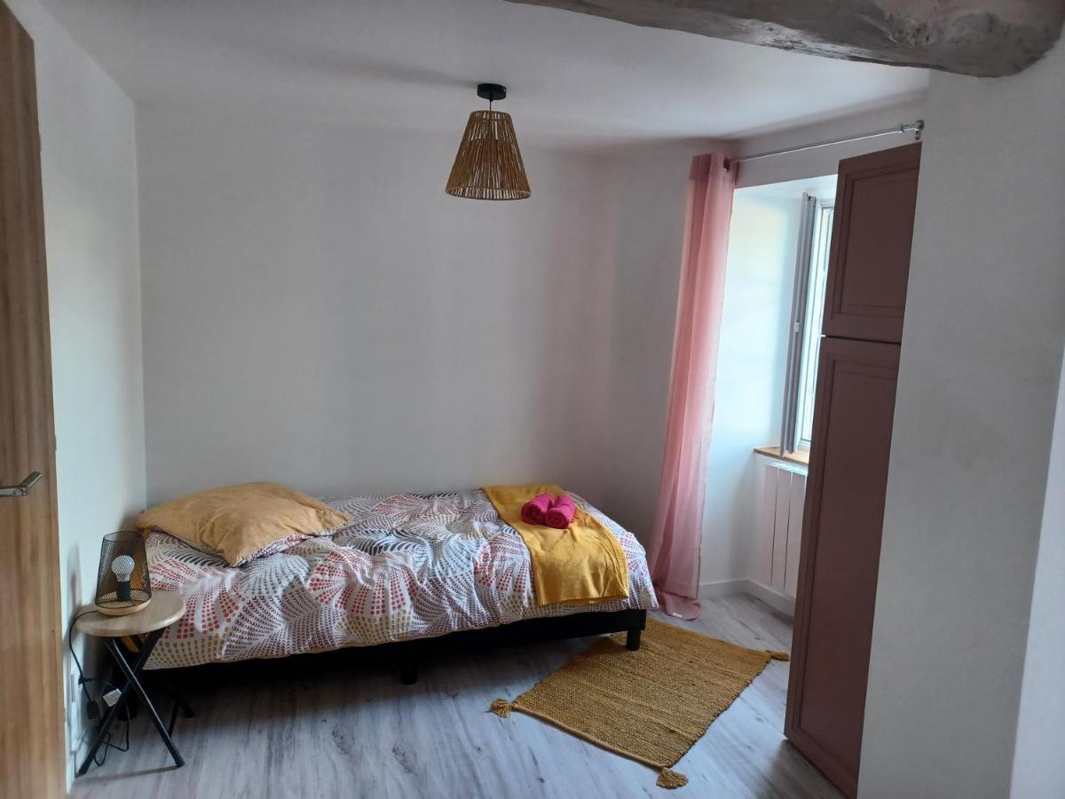 Duplex Centre Ville Ernée Extérieur photo