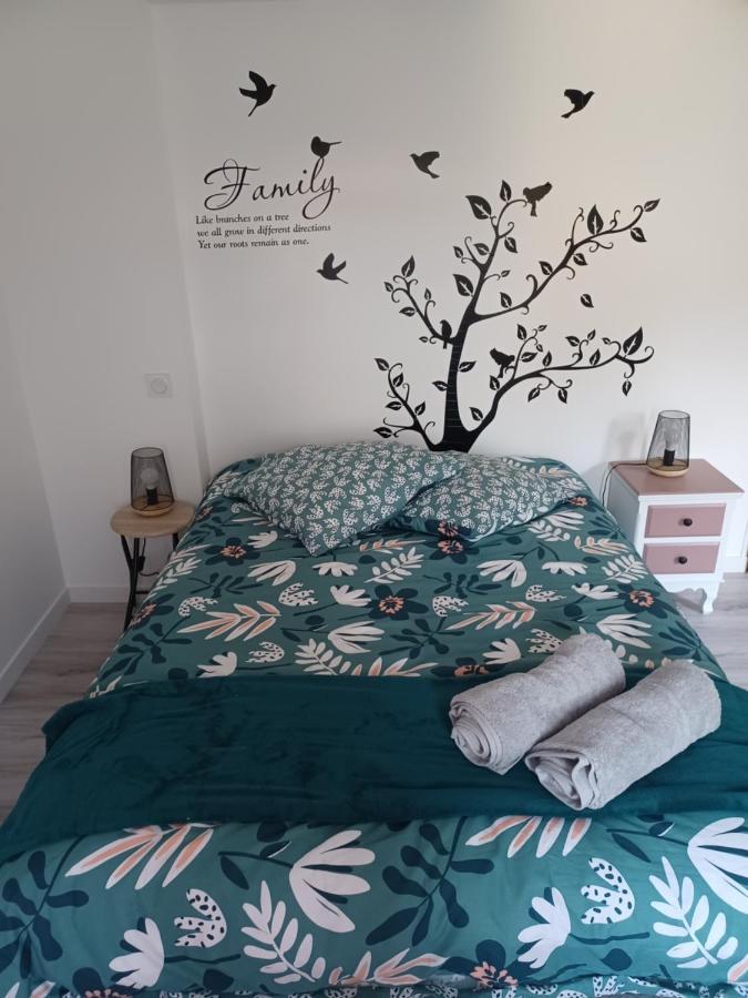 Duplex Centre Ville Ernée Extérieur photo
