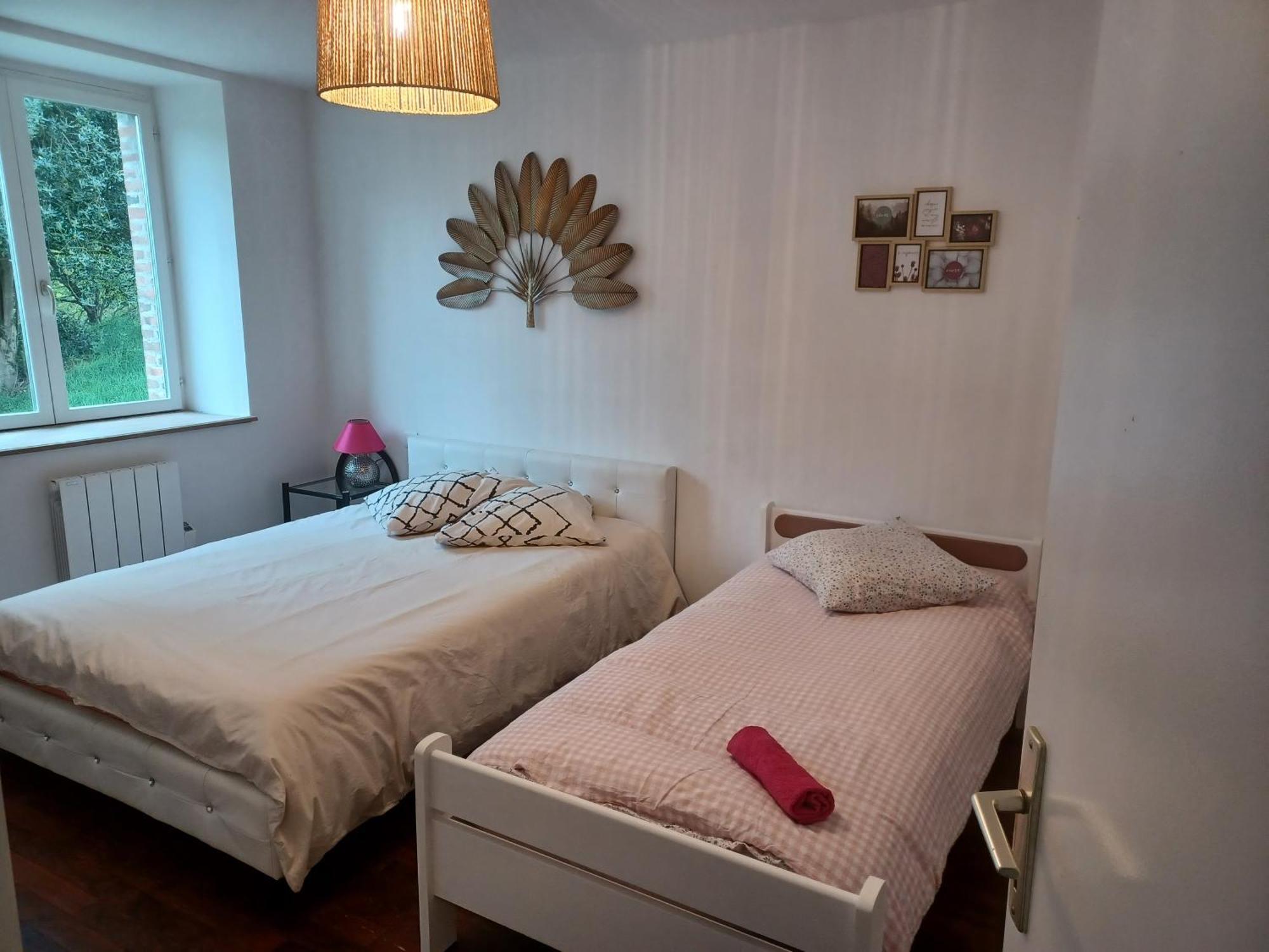 Duplex Centre Ville Ernée Extérieur photo